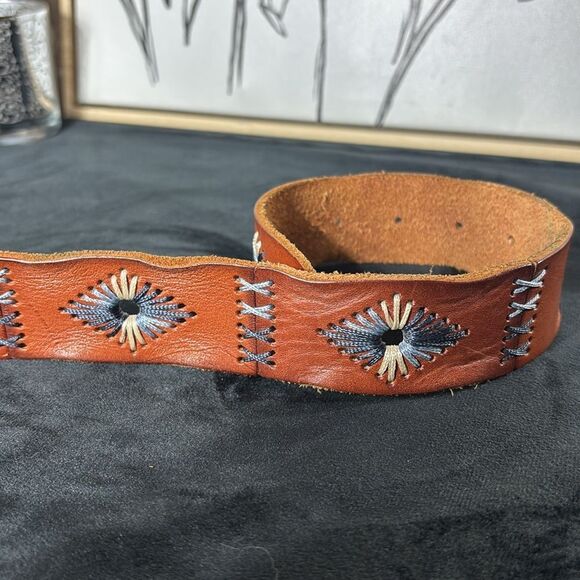 Lucky Brand Brown Leather Belt with Embroidered Detail - Picture 5 of 9